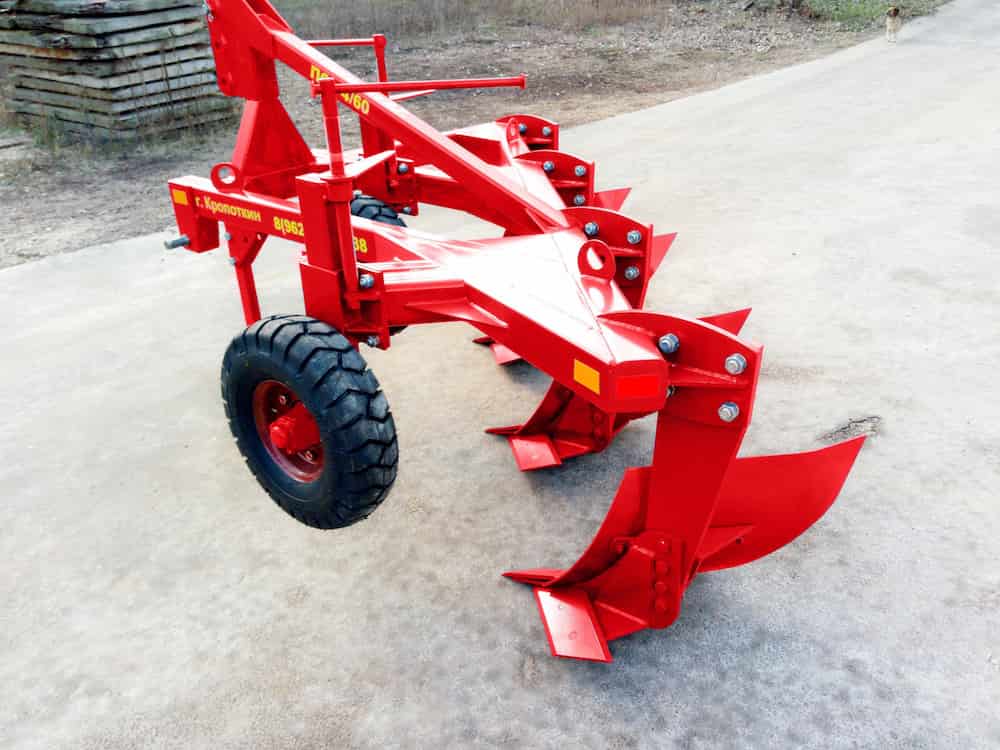 گاوآهن سبلان یک پیکره مقاوم برای شخم عمیق